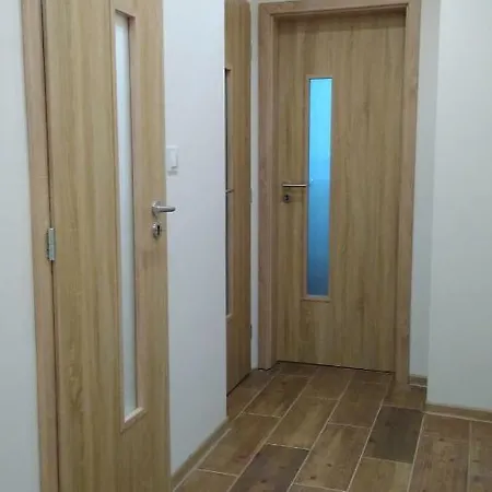 Apartman Juzna * كَشّا