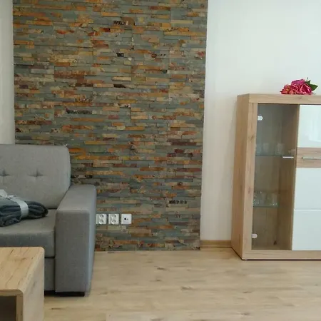 Apartman Juzna * كَشّا